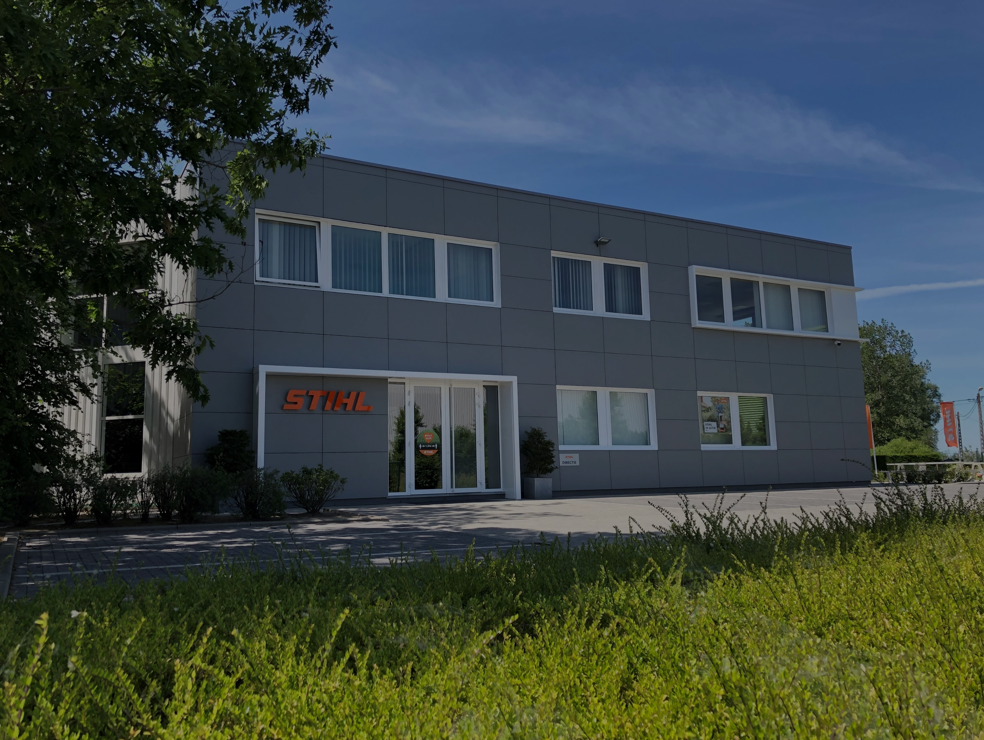 Página de inicio del sitio web corporativo de STIHL