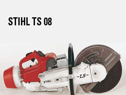 1965 - Tronzadora: Basadas en la motosierra aparecen máquinas a motor llevadas a mano. Las tronzadoras STIHL se consideran extremadamente robustas para trabajos de construcción. Rápidamente se implantan en el mercado para el sector de la construcción y obras públicas. 